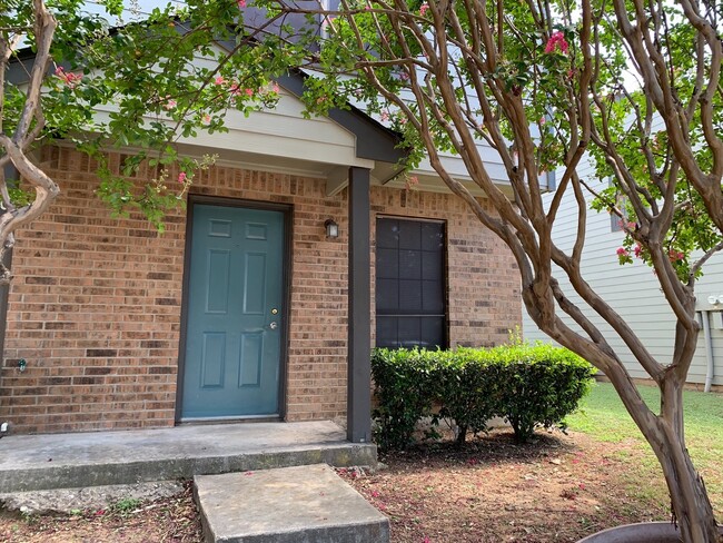 Photo - Collins Street House