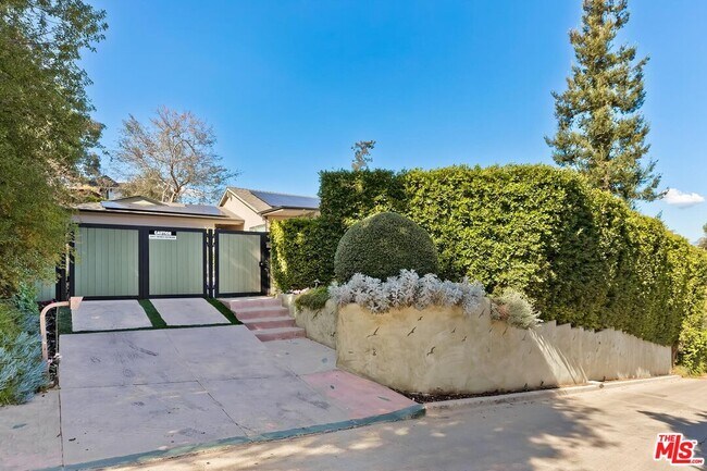 Foto del edificio - 2841 Montcalm Ave