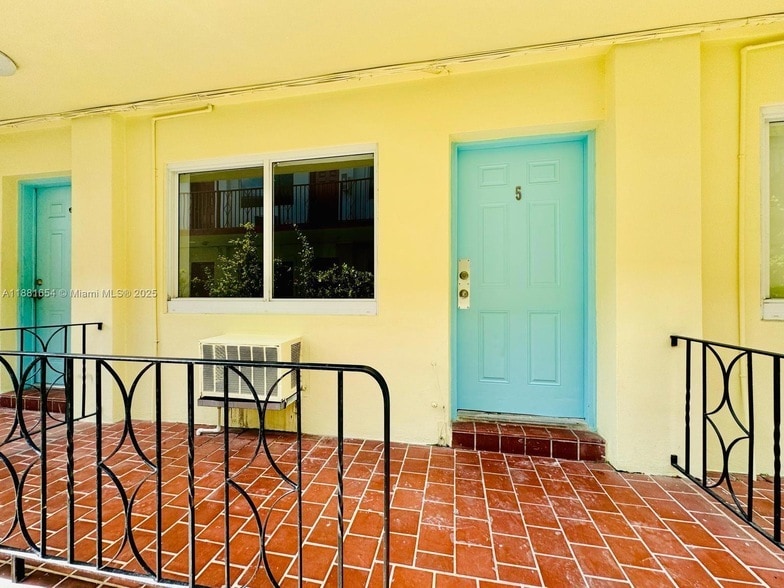 Photo - 1135 Euclid Avenue Unit 105