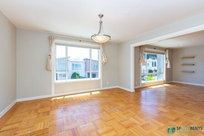 Foto del edificio - Outer Richmond/Sea Cliff: Remodeled Single...