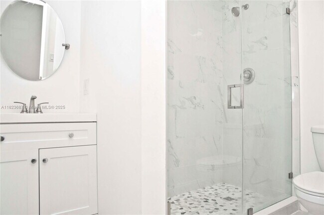 Foto del edificio - 4109 N Ocean Dr