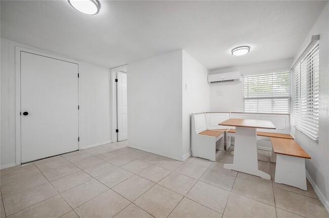 Foto del edificio - 6914 N Orleans Ave