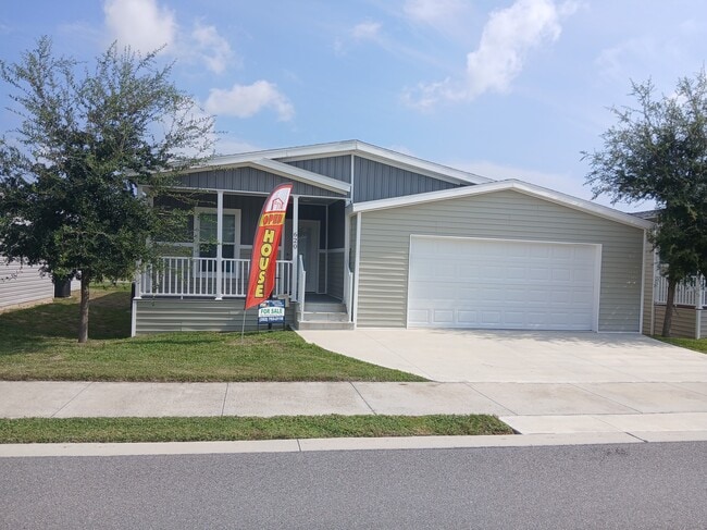 Building Photo - 620 Pine Brook Cir