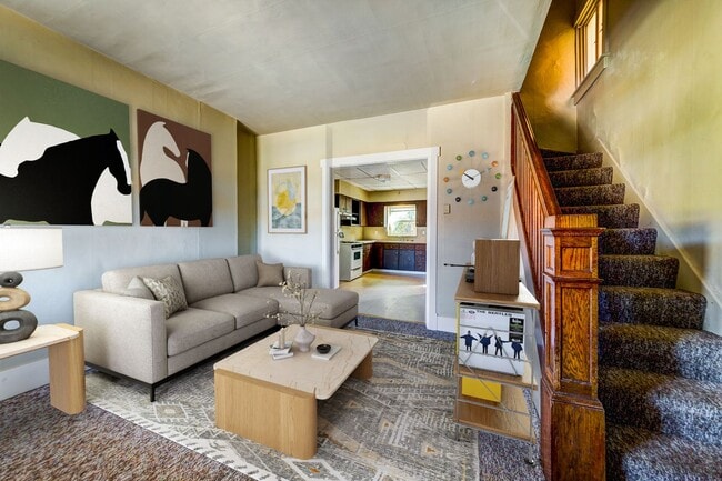 AVAILABLE JUNE 2026 - Traditional 2 Bedroom Home in Mt Washington! - AVAILABLE JUNE 2026 - Traditional 2 Bedroom Home in Mt Washington!