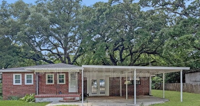 Building Photo - 635 Colbert Ave