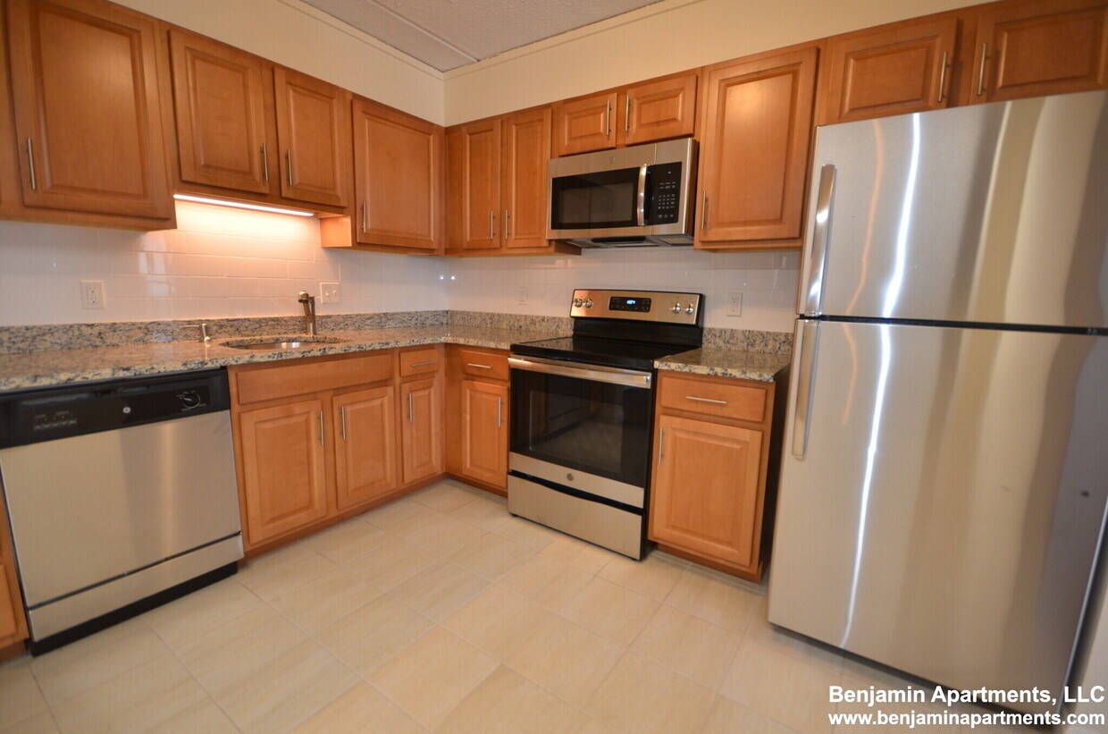 Foto principal - 767 Highland Ave