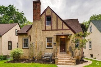Building Photo - 1543 Holton St