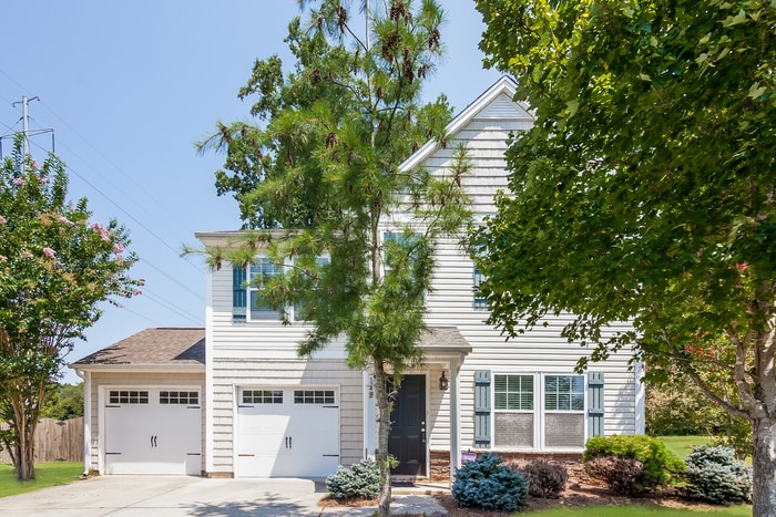 Foto principal - 142 W Cavendish Dr