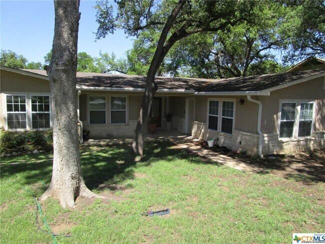 Foto del edificio - 1108 Canyon Dr