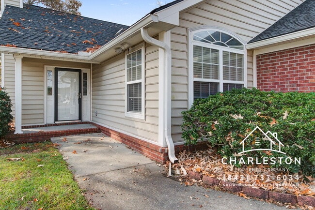 Foto del edificio - 7856 High Maple Cir