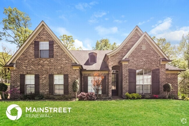 Building Photo - 10105 Cypress Lake Dr N