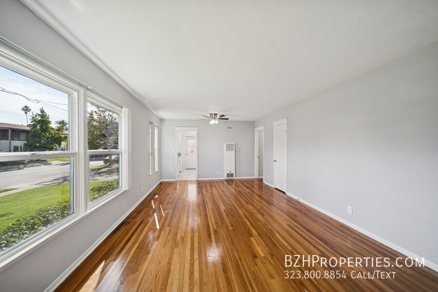 Foto principal - 5329 Vantage Ave