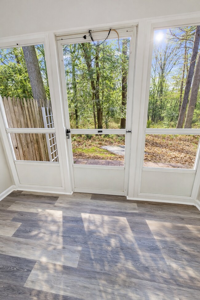 Foto del edificio - 1626 Glen Ave