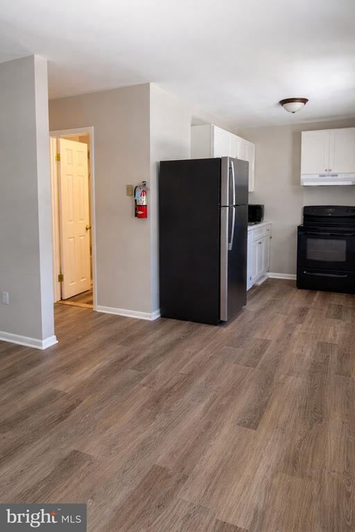 Foto del edificio - 14 Girard Rd S