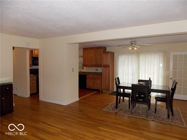 Foto del edificio - 3515 E 79th St