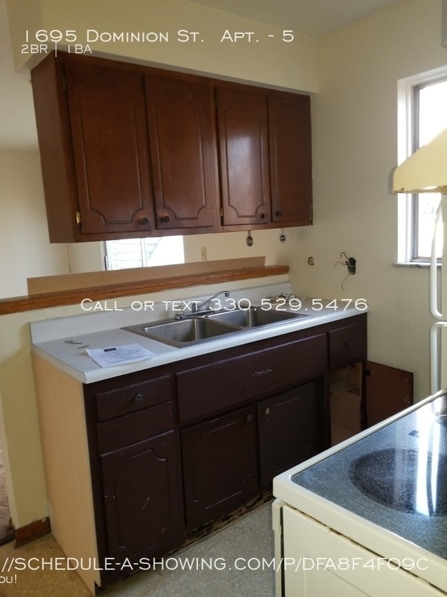Building Photo - 1695 Dominion Dr