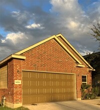 Building Photo - 14914 Darbydale Dr