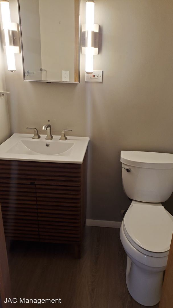 Foto del edificio - 3 br, 1.5 bath House - 1010 Paramount Drive