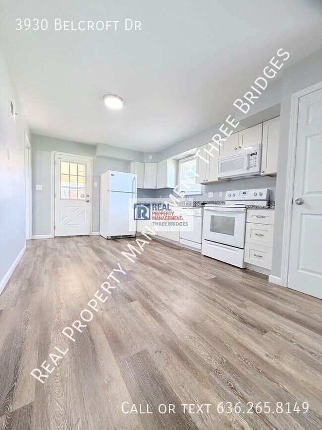 Foto del edificio - 3930 Belcroft Dr