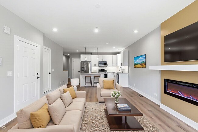 Foto del edificio - 2718 Budd St