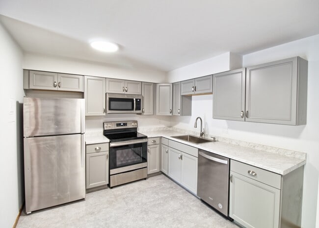 Building Photo - Flintridge Drive