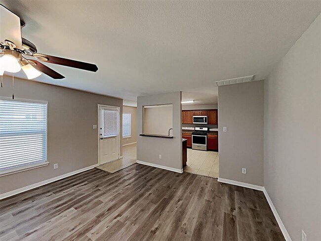 Building Photo - 616 Noble Grove Ln