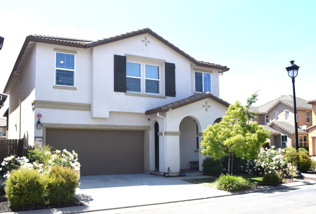 Primary Photo - 10747 Piave Way