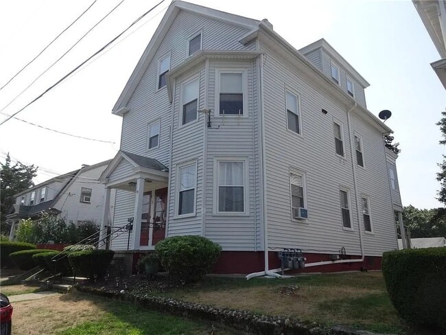 Building Photo - 6 Winthrop St