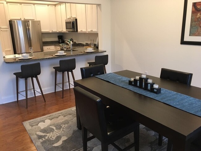 Building Photo - 8 Sherwood St Building Photo - 8 Sherwood St