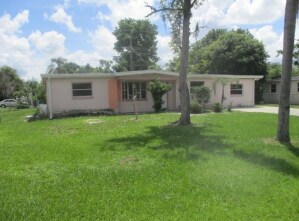 Foto principal - 3 bedroom in Fort Myers FL 33916