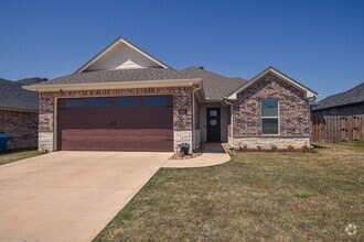 Building Photo - 1707 Jessica Dr