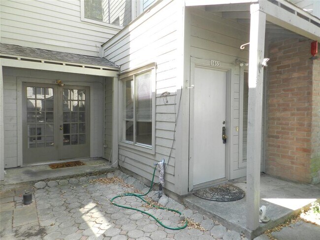Building Photo - 1653 Prairie Mark Ln
