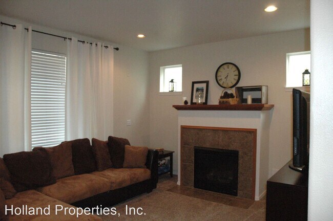 Building Photo - 3 br, 2.5 bath House - 1125 SE Highfield Ave.
