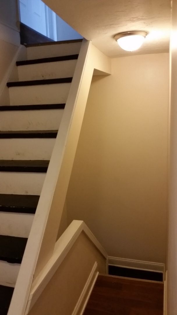 Foto del edificio - EXTREMELY SPACIOUS AND REMARKABLY REMODELED NORTHSIDE HOME- AVAIL MAY 1ST!