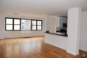 Building Photo - 145 E 16th St