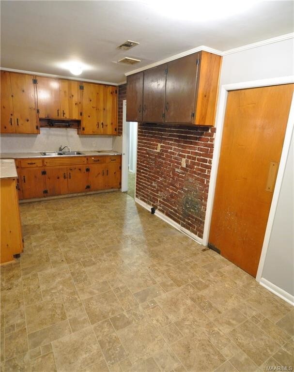 Building Photo - 42 W Vandiver Blvd