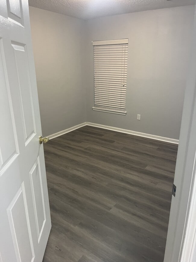 Building Photo - 3680 Kirkpatrick Cir