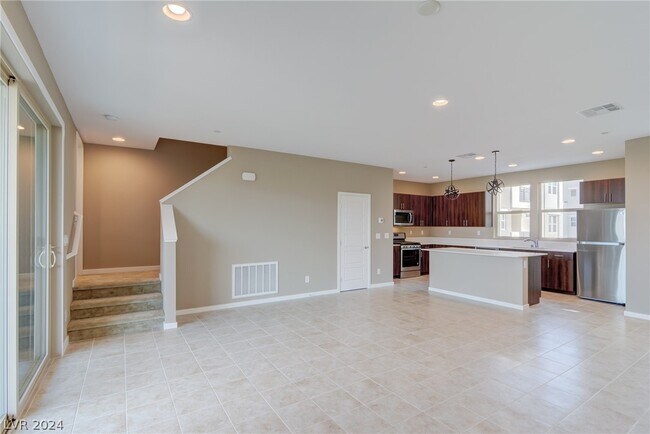 Foto del edificio - 11250 Hidden Peak Ave