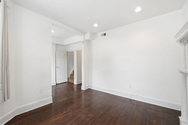 Building Photo - 2711 11th St NW