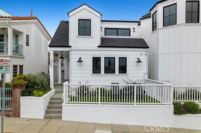 Building Photo - 2406 Silverstrand Ave