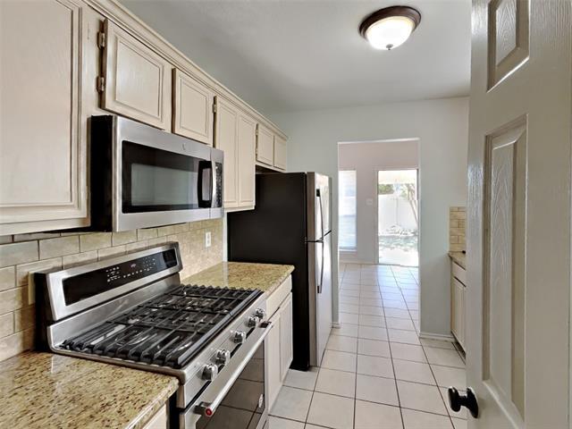 Building Photo - 2203 Hunters Run Dr