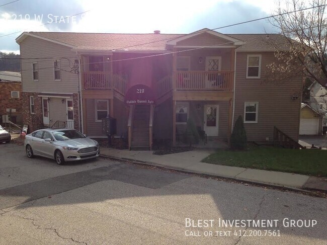 Building Photo - *****Very COZY STUDIO apartment for rent S...