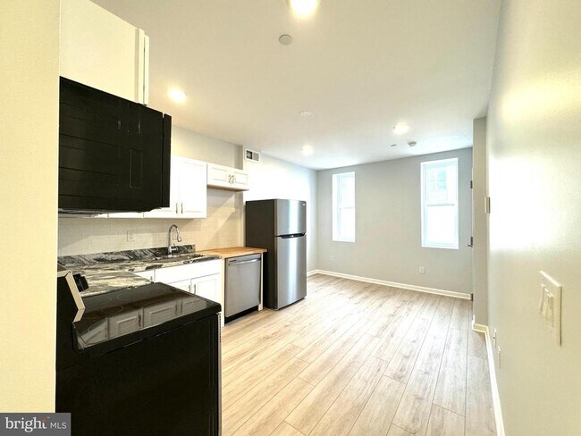 Foto del edificio - 2406 W Thompson St