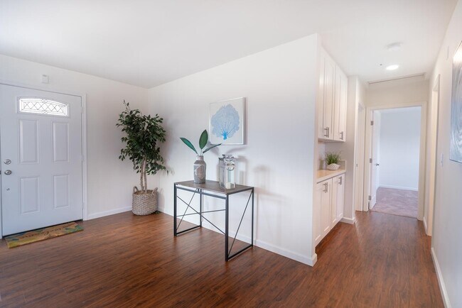 Foto del edificio - 263-267 Ebony Ave