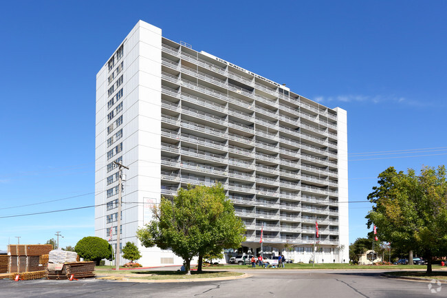 Building - Mid-Town Apartments