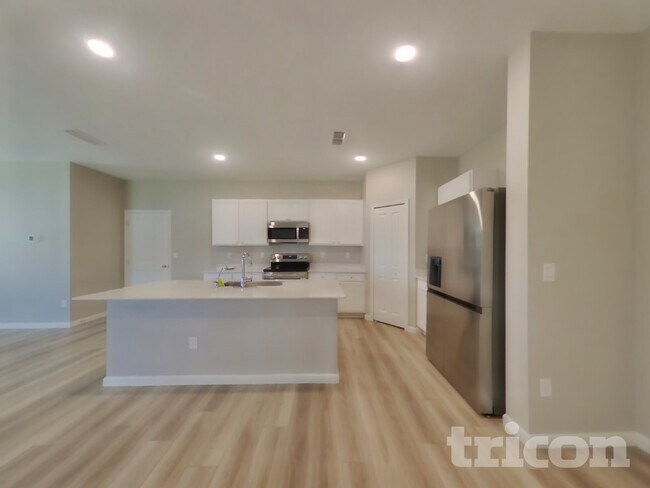 Building Photo - 2901 Grand Finale St