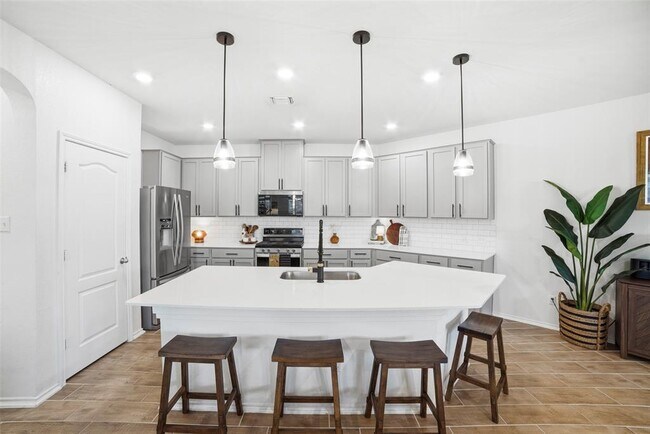 Building Photo - 517 Lady Swiss Ln