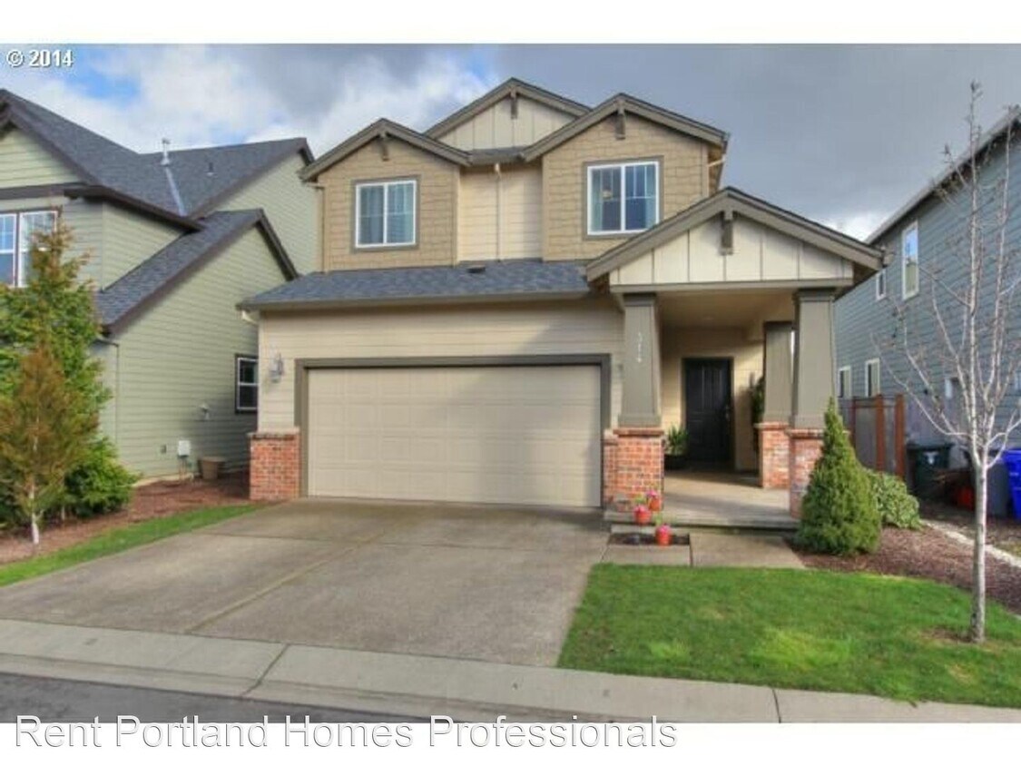 4 br, 2.5 bath House 314 NE Idyl Way House for Rent in Hillsboro