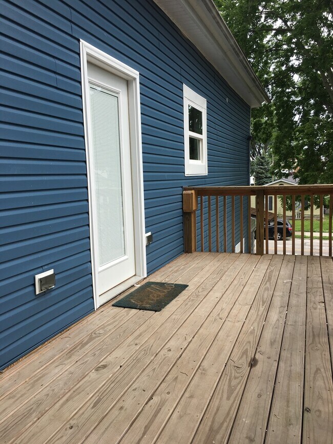 Foto del edificio - 621 E Chestnut St