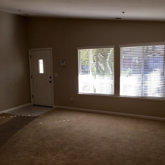 Building Photo - Charming Single Level Three Bedroom Napa H...